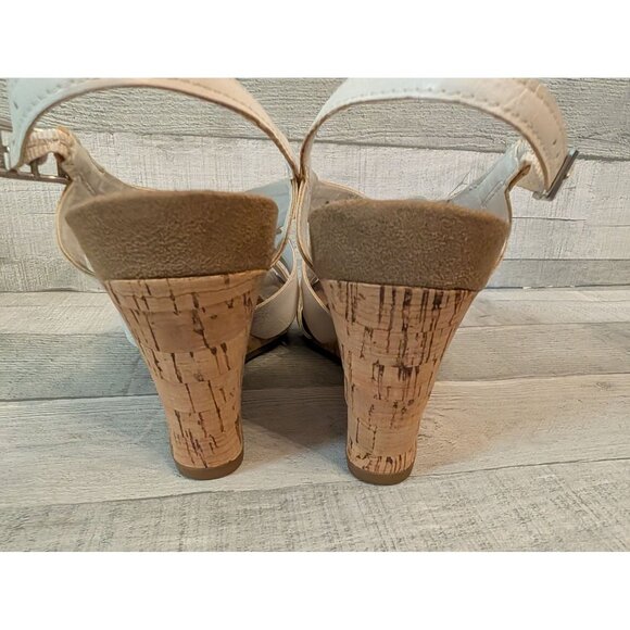 Aerosoles Womens White Wedge Sandals Size 9.5M Cork Heel Adjustable Buckle Strap - Picture 5 of 6